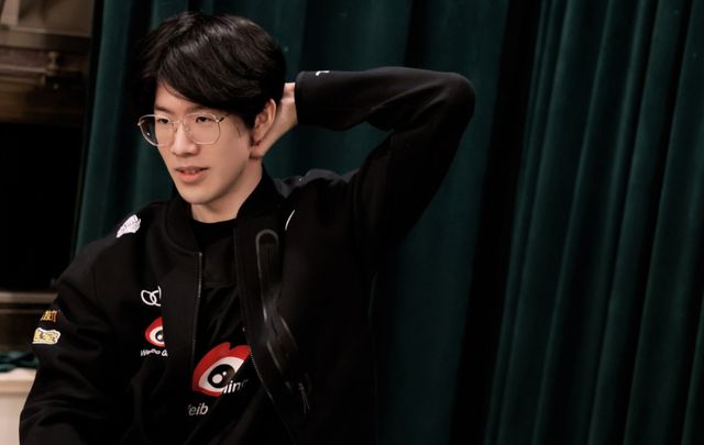 DFM公布新赛季大名单：Ceros担任教练