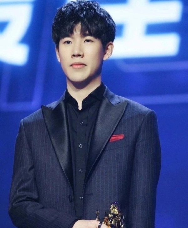 TES 3-1 G2，晋级S15四强！！ 成为本届世界赛LPL首支晋级四强的队伍！