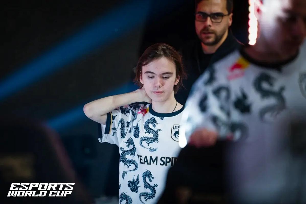 【前瞻】2025LPL春季赛 RNG vs RW，RW无力抵抗或将被横扫